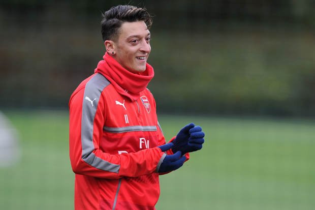 mesut-ozil-fifa-ultimate-scream-team