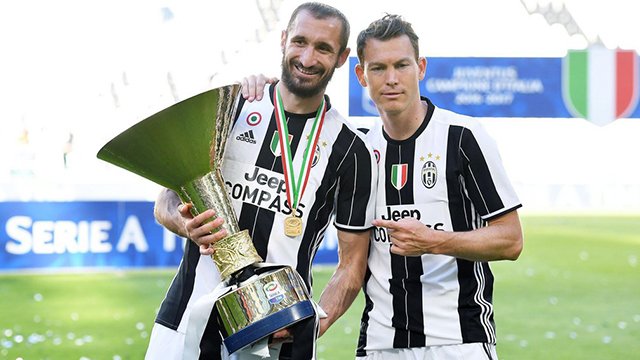 Lichtsteiner_Juventus_Scudetto