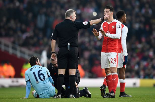 Arsenals-Granit-Xhaka-is-sent-off-by-referee-Jonathan-Moss-for-a-foul-on-Burnleys-Steven-Defour