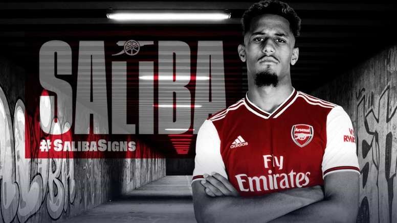 el-arsenal-anuncio-el-fichaje-de-saliba--arsenal