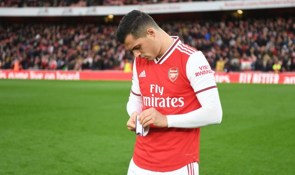 unai-emery-remove-granit-xhaka-arsenal-captain